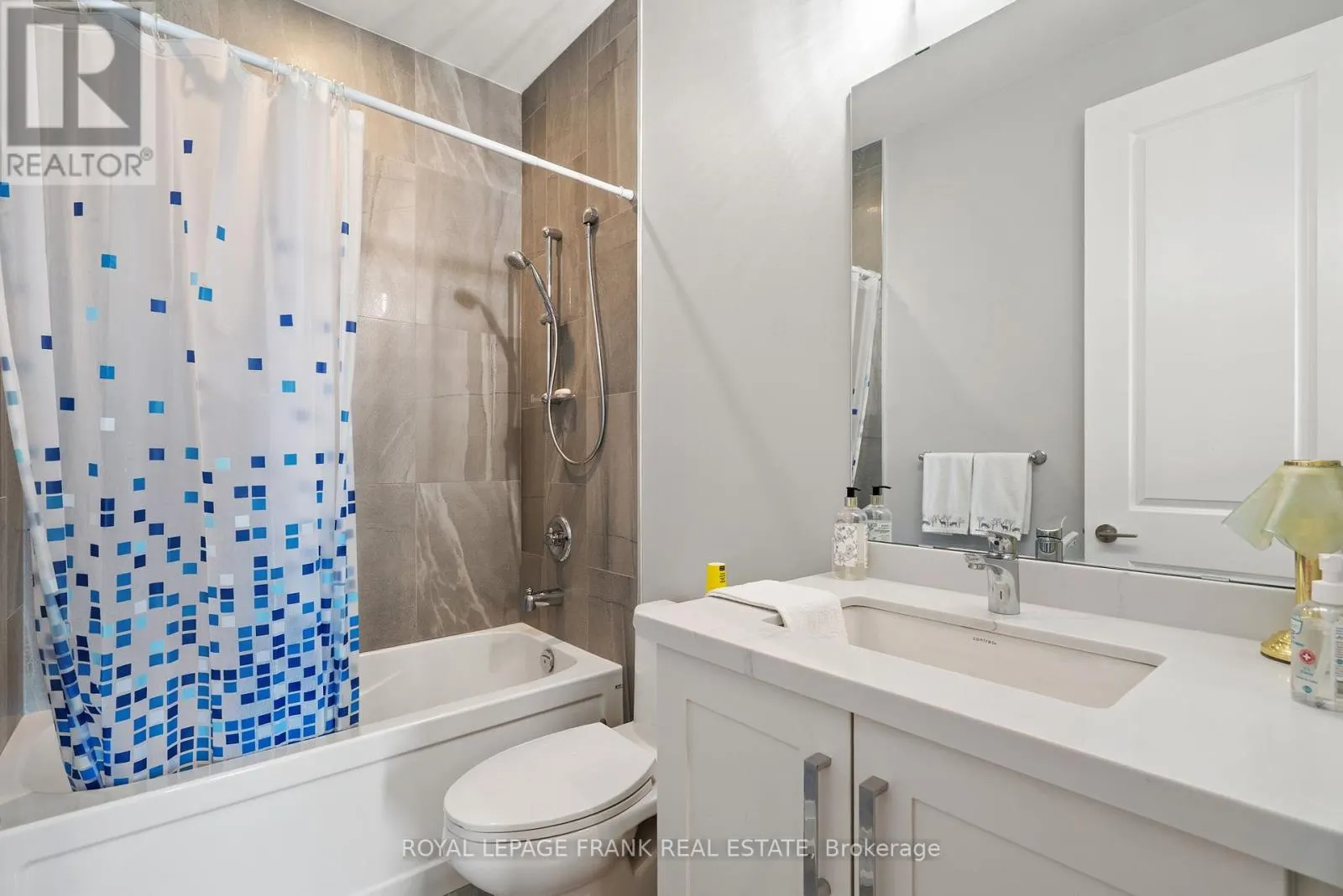 712 - 25 BAKER HILL BOULEVARD, #712