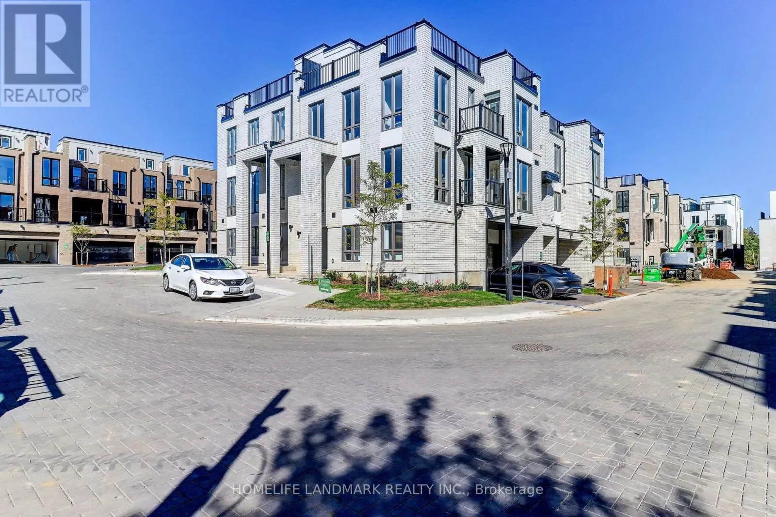 16 BANCROFT LANE
