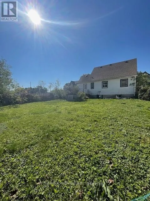 3 PARKER AVENUE
