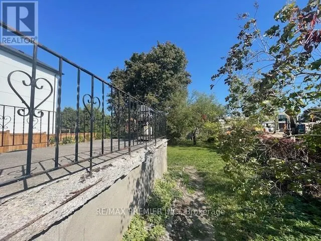3 PARKER AVENUE