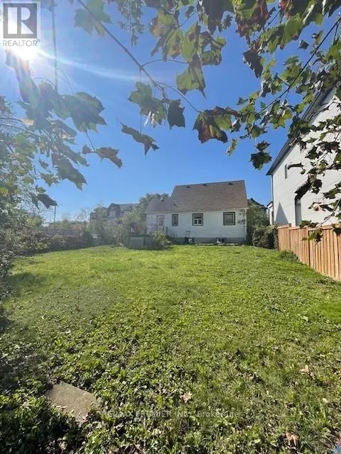 3 PARKER AVENUE