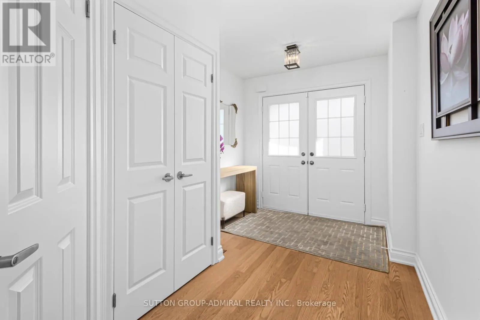 10 OAK PARK CRESCENT