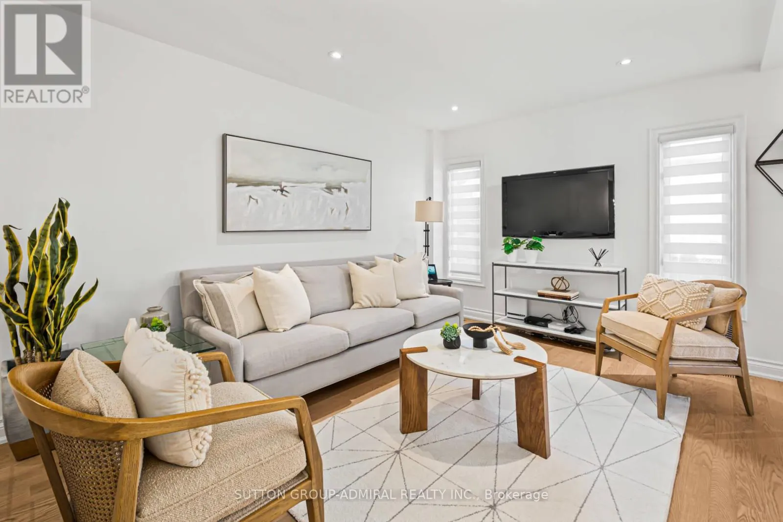 10 OAK PARK CRESCENT