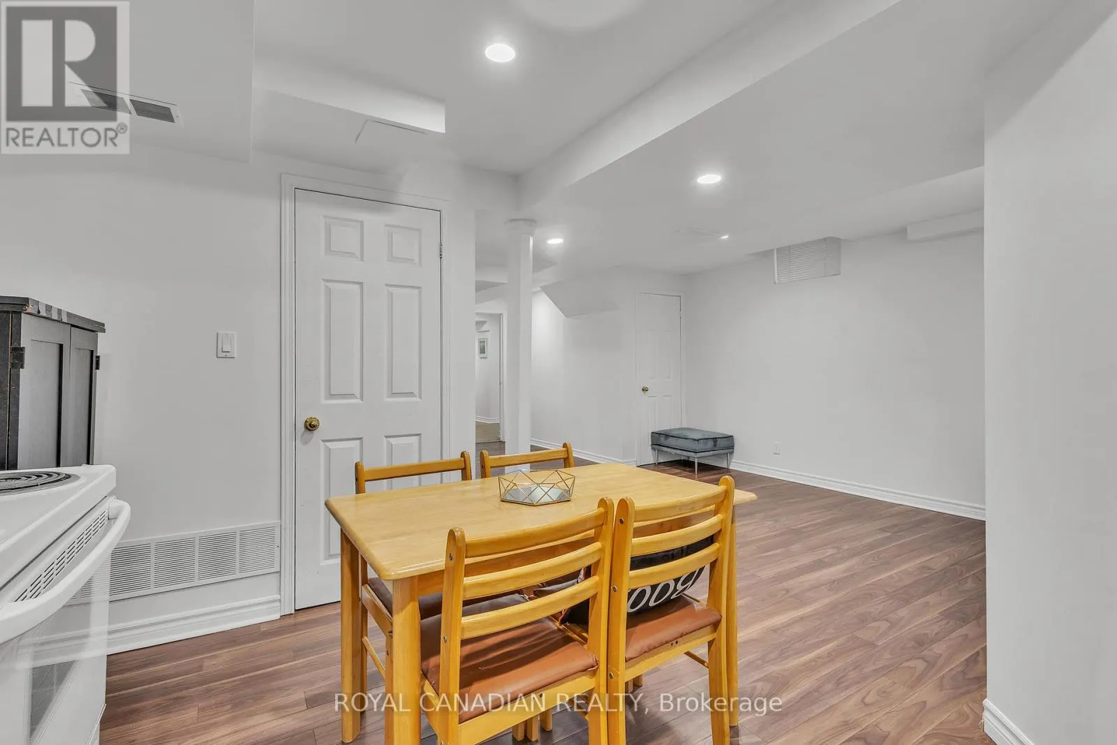 6 MEDITERRA DRIVE