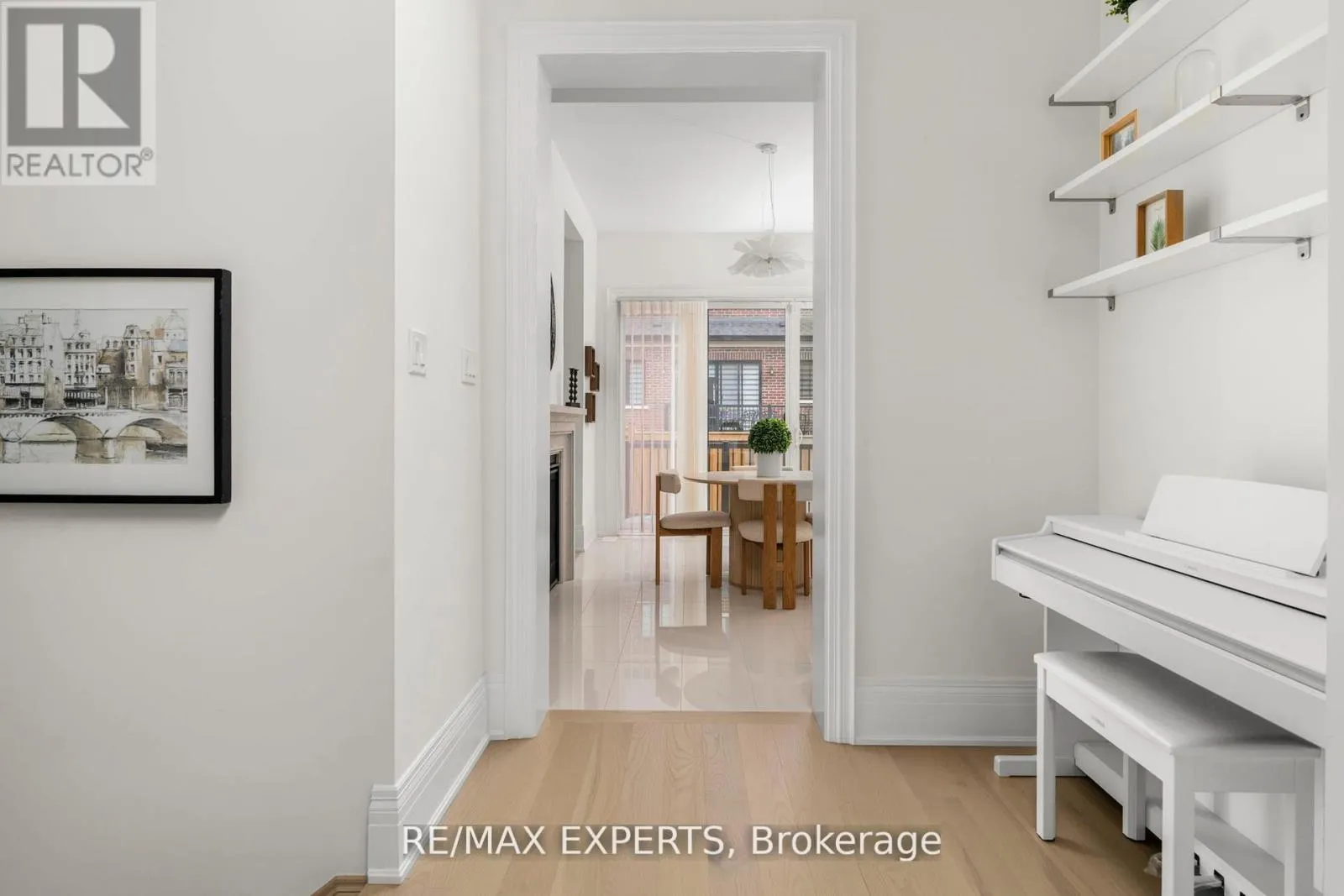 17 KINBURN CRESCENT