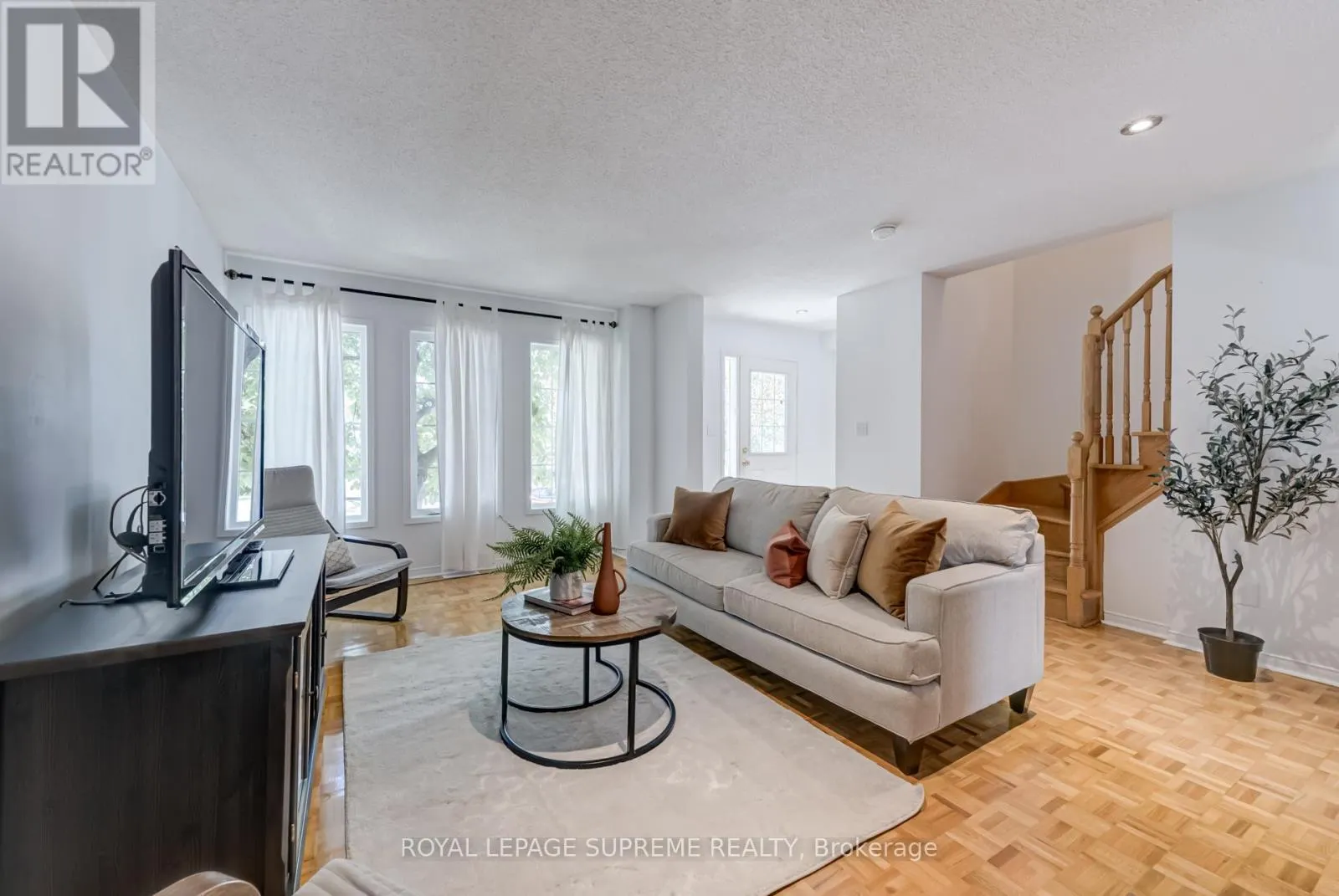 594 NAPA VALLEY AVENUE