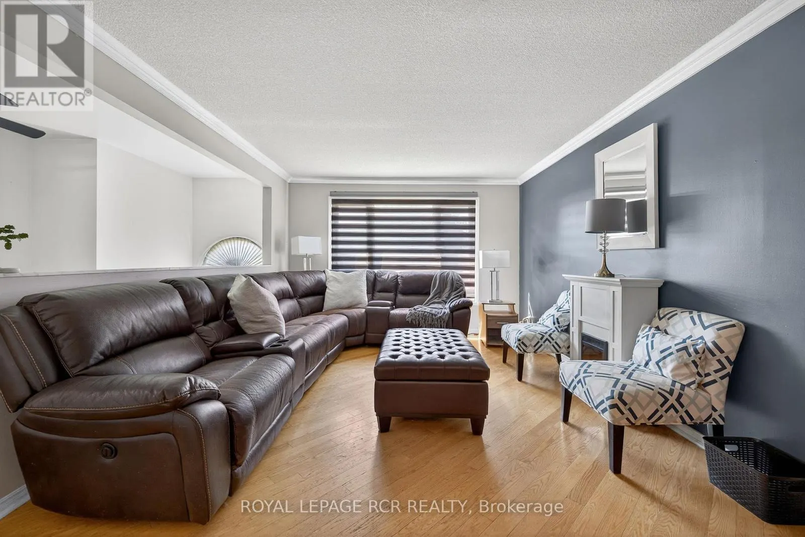 21 CROWN CRESCENT