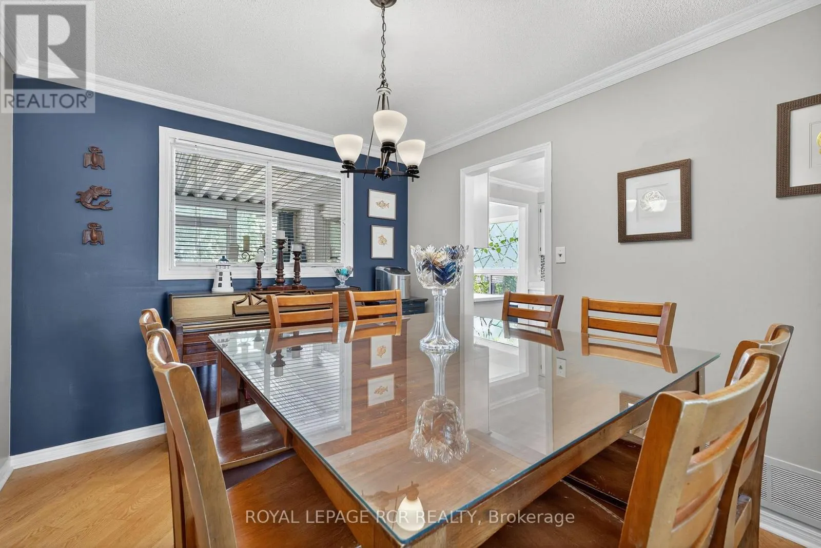 21 CROWN CRESCENT