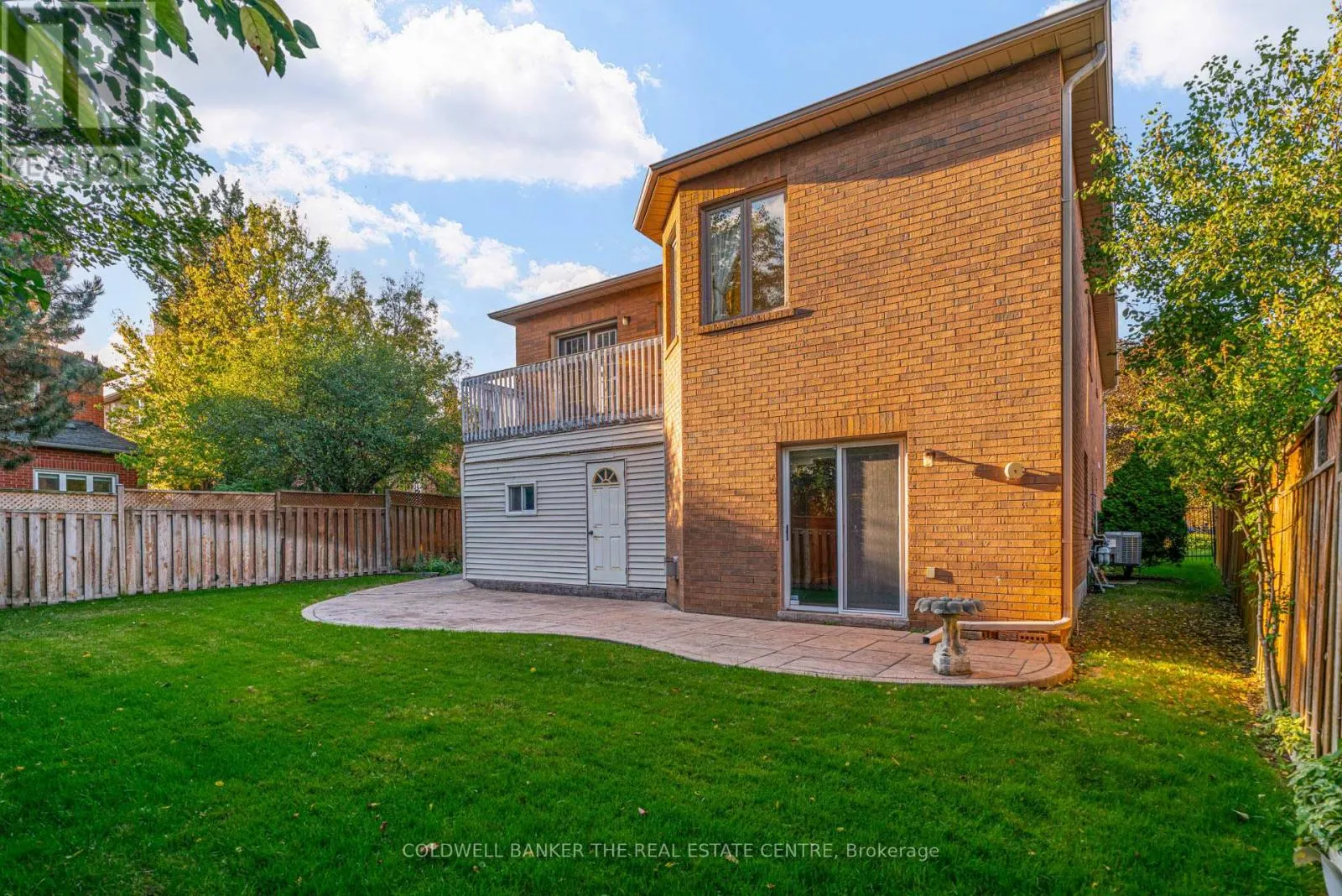 206 SHAFTSBURY AVENUE