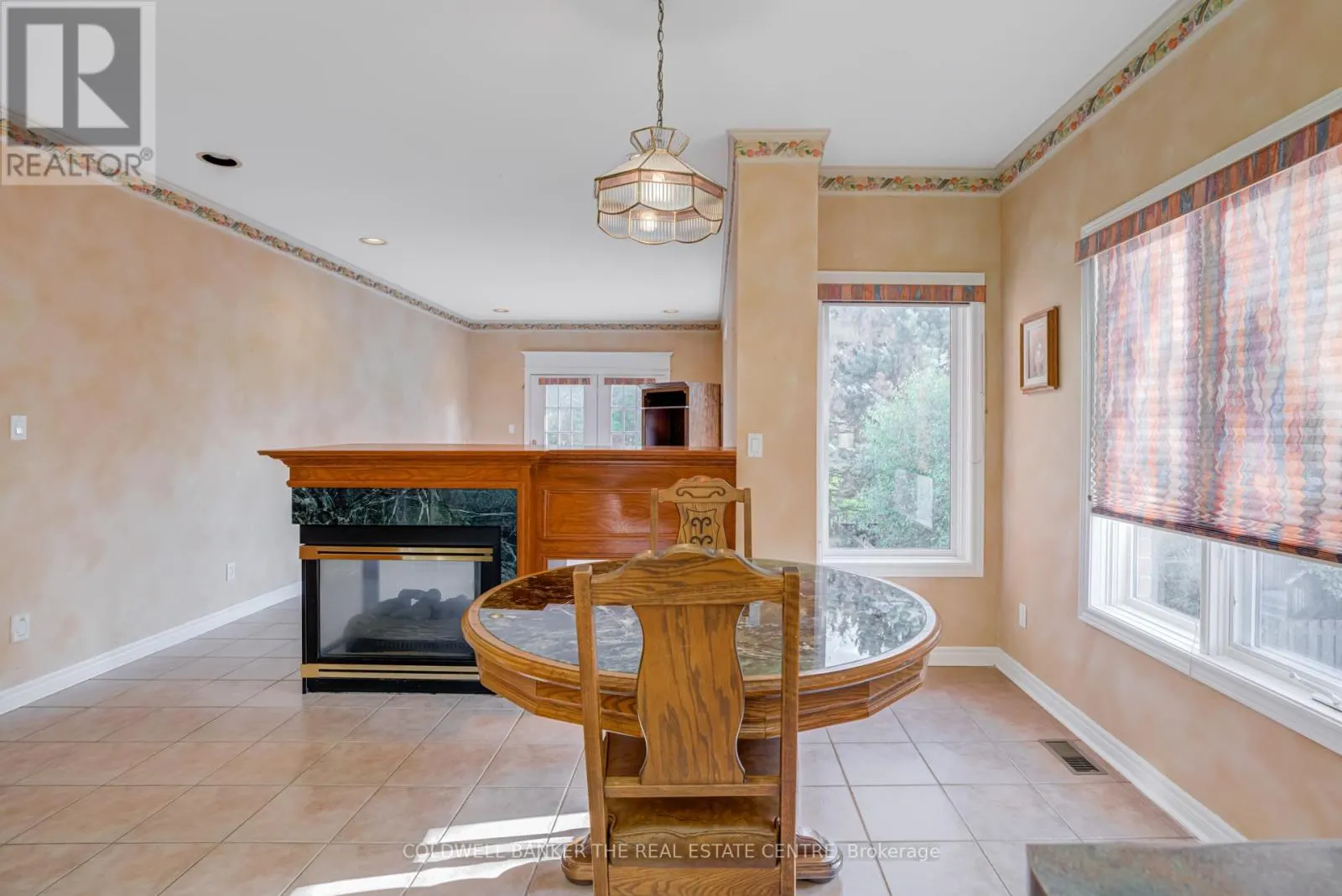 206 SHAFTSBURY AVENUE