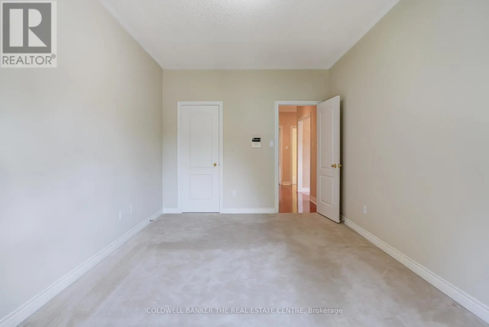 206 SHAFTSBURY AVENUE
