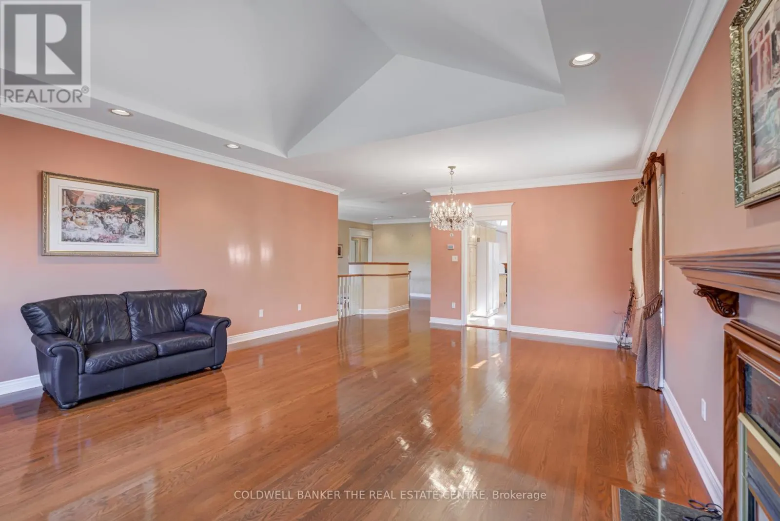 206 SHAFTSBURY AVENUE