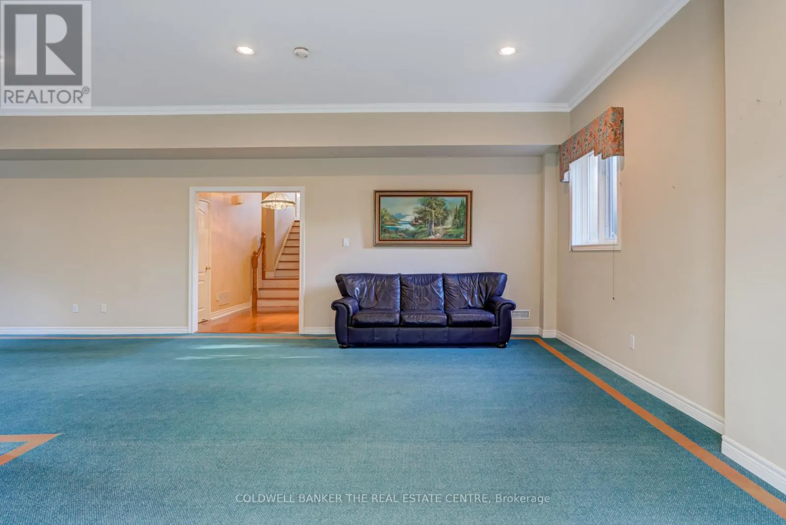 206 SHAFTSBURY AVENUE