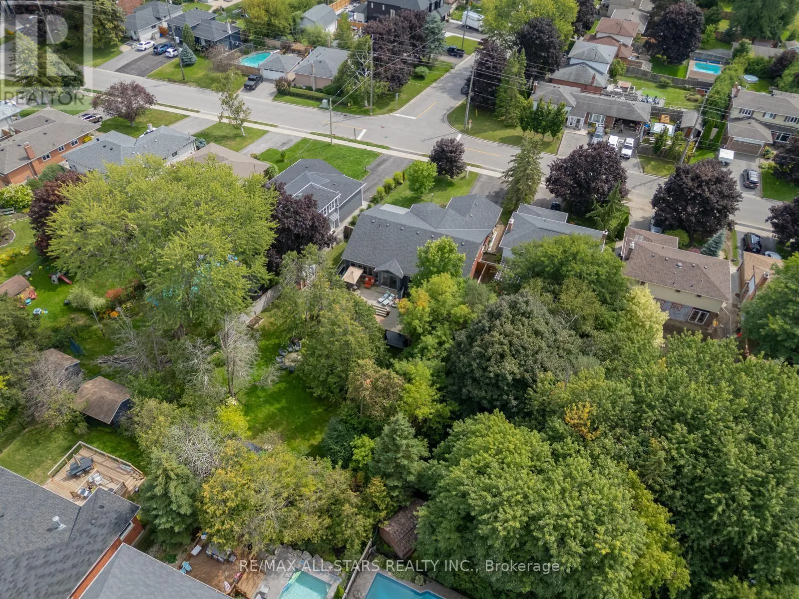 85 MANITOBA STREET