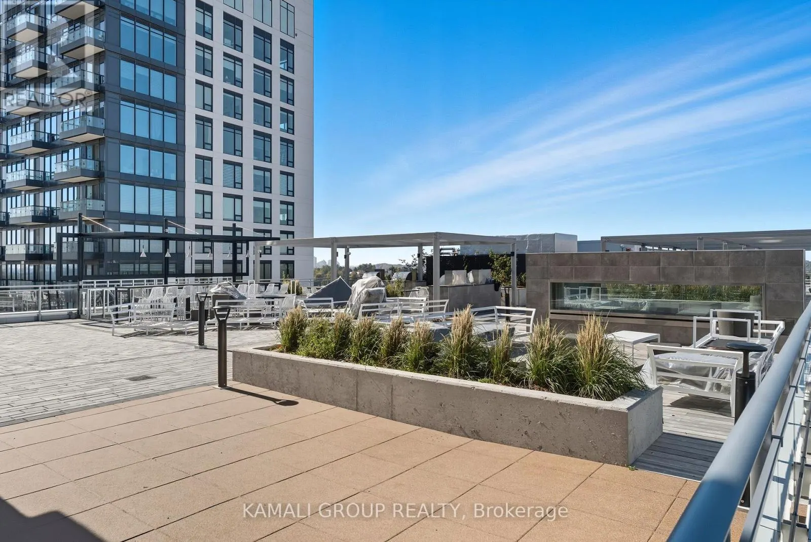 523 - 8888 YONGE STREET