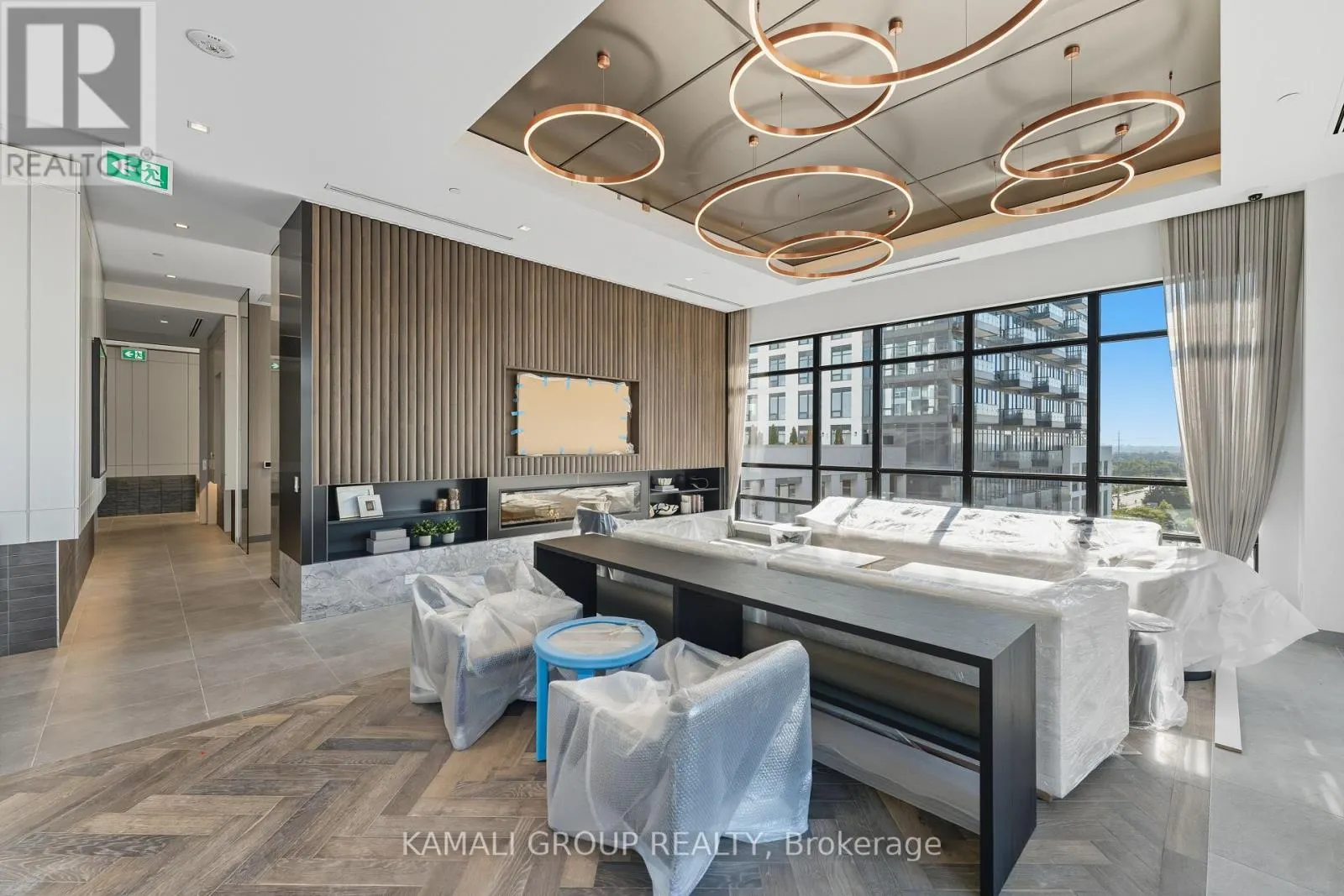 523 - 8888 YONGE STREET
