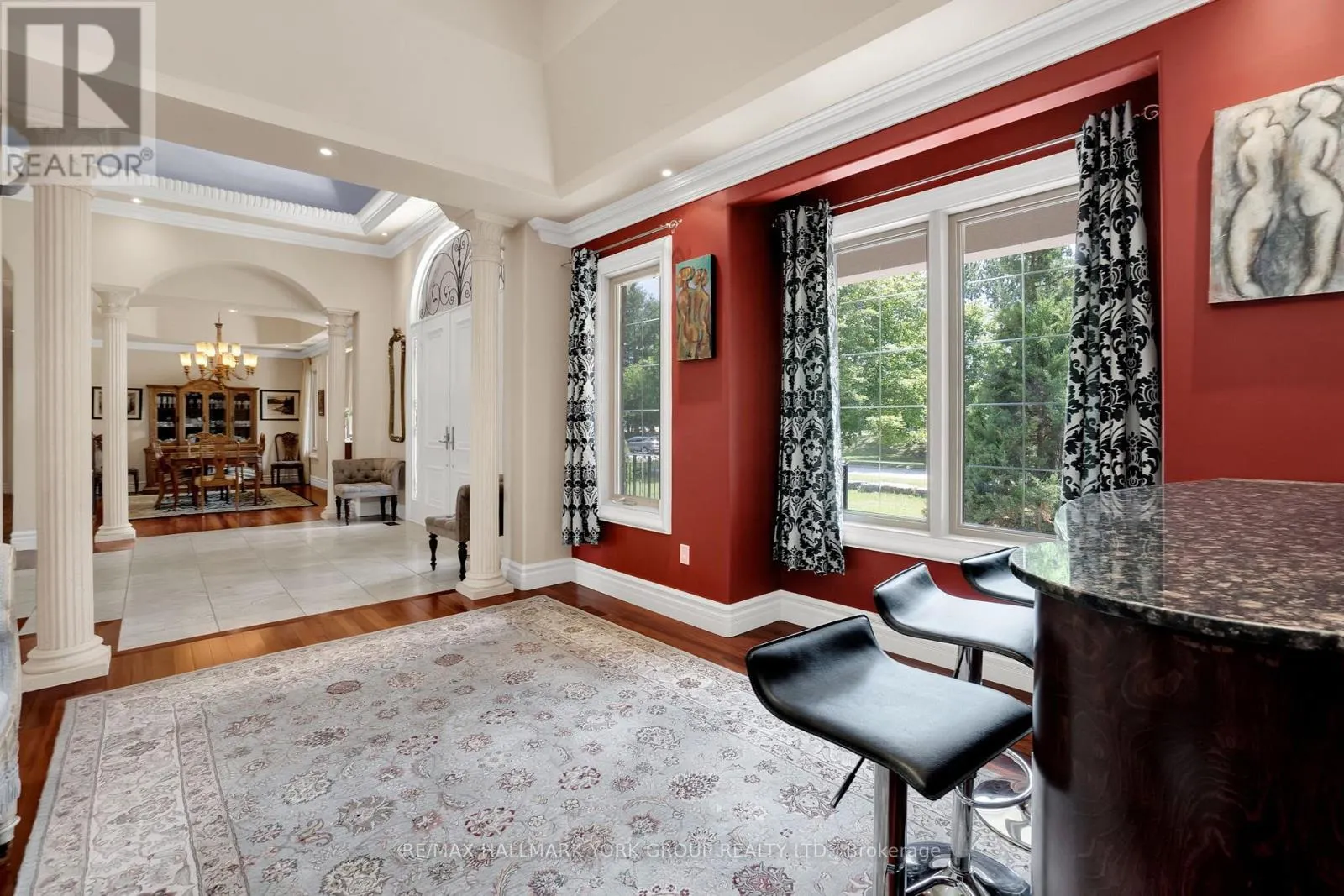 2 KINGSWOOD DRIVE