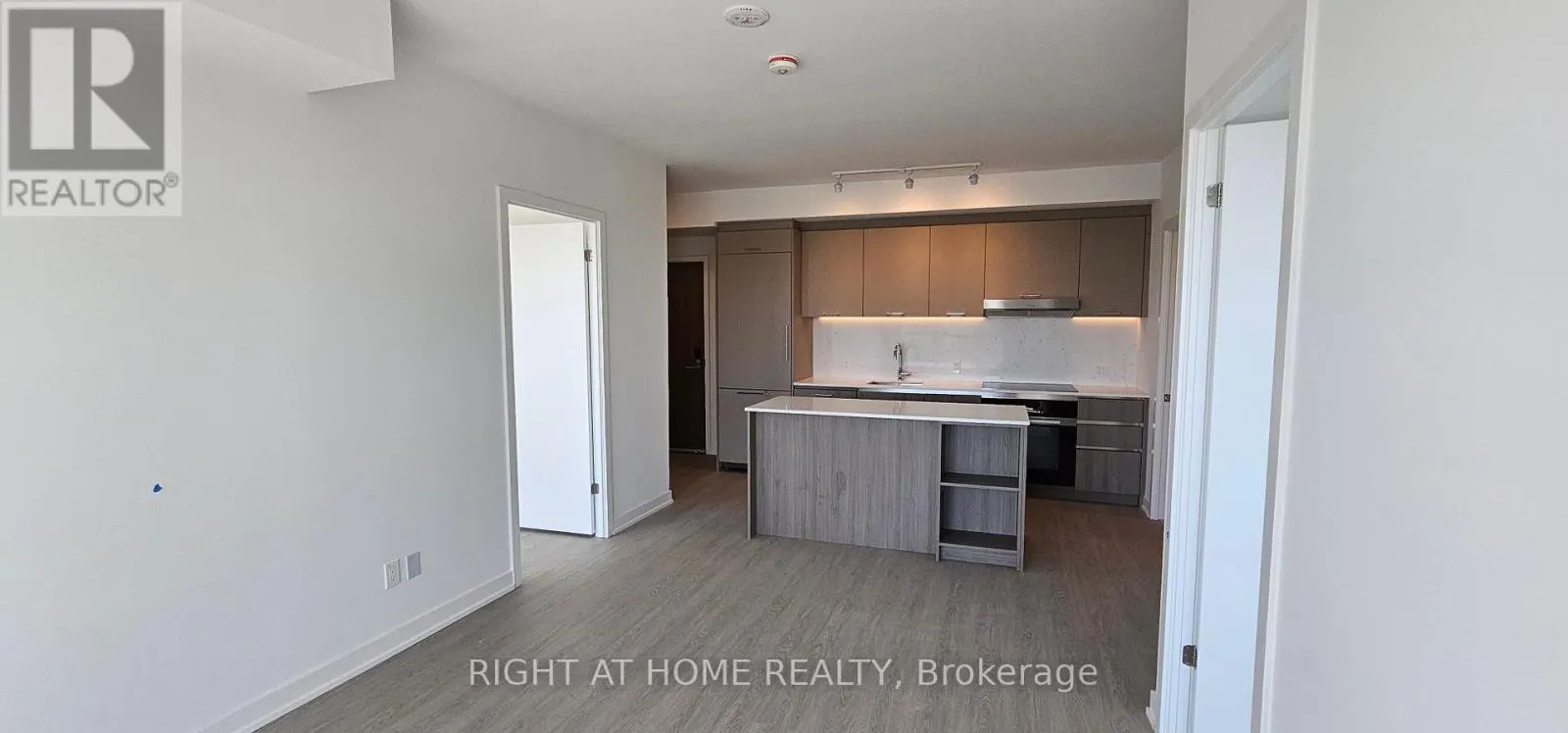 818 - 8188 YONGE STREET