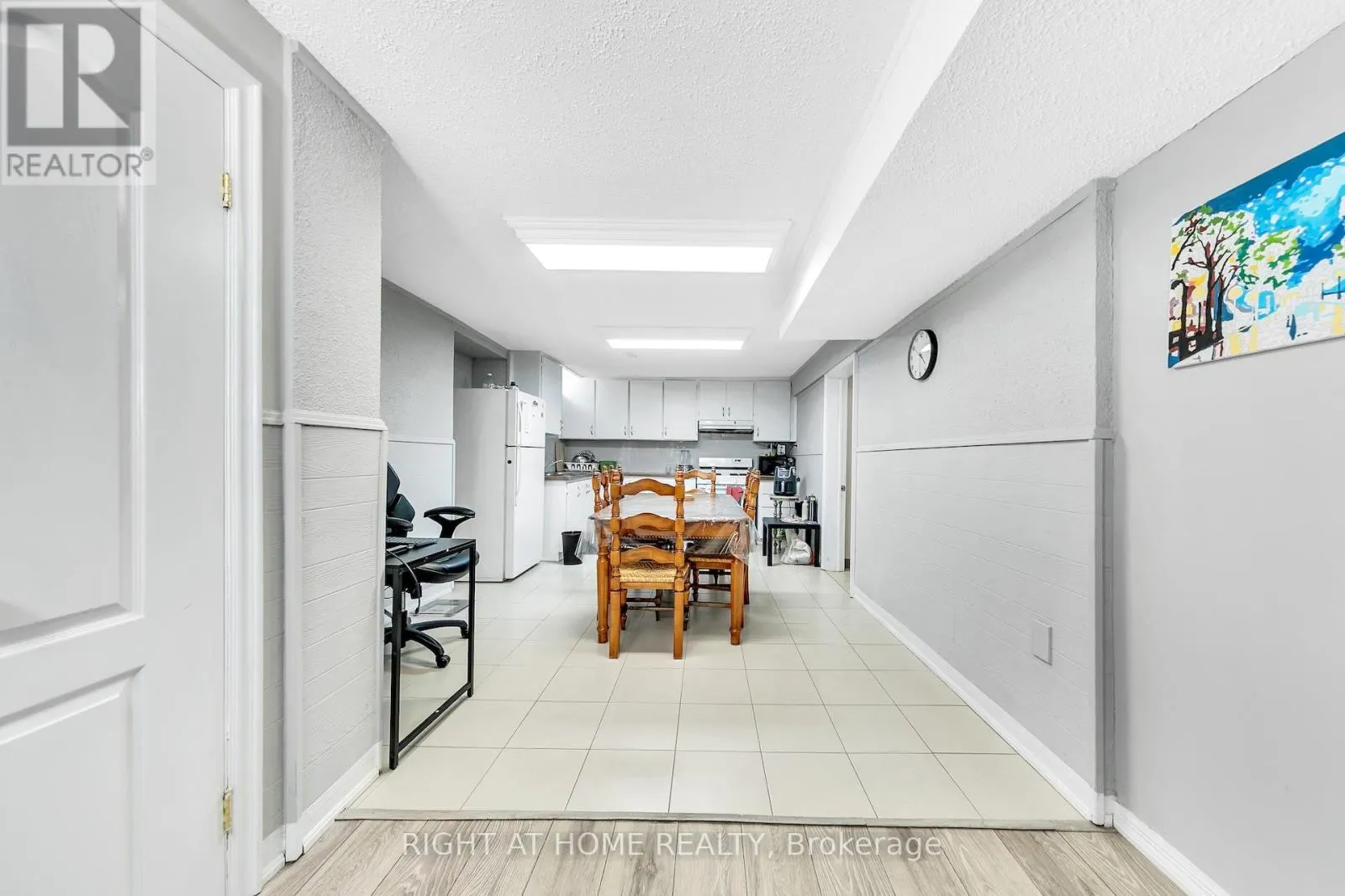 8 TERRA ROAD