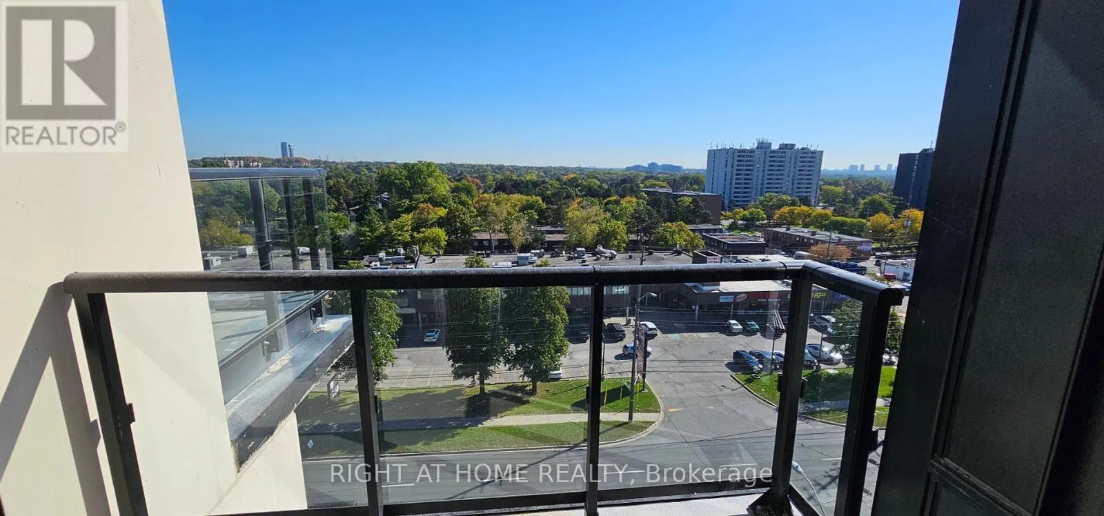 720 - 8188 YONGE STREET