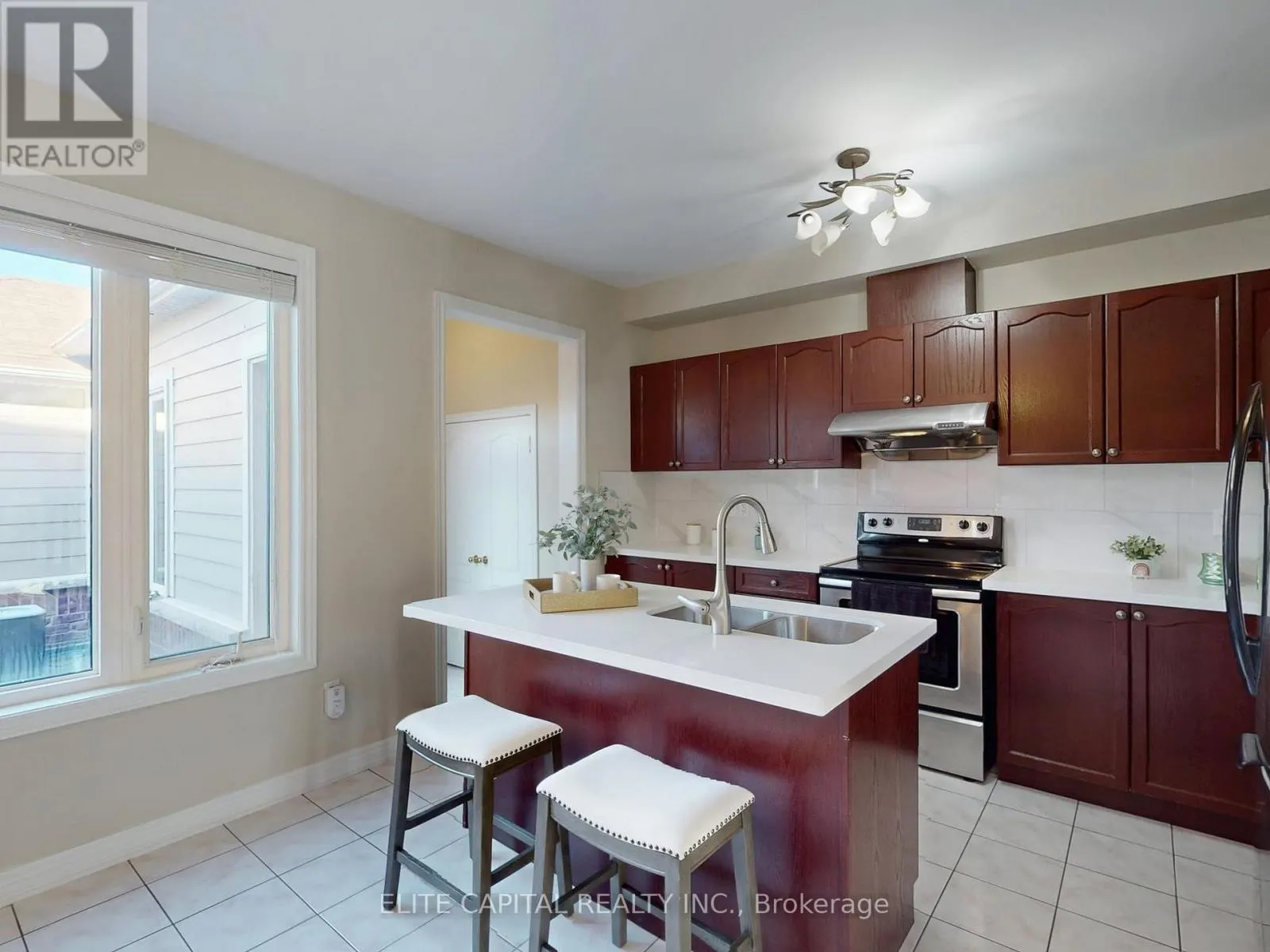 28 IVORY SILK DRIVE