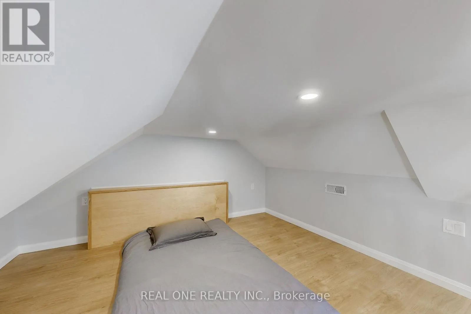 241 ROCKAWAY BEACH PLACE