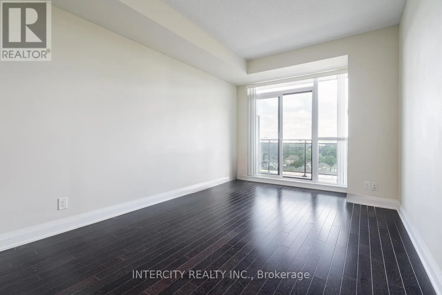1102 - 520 STEELES AVENUE W