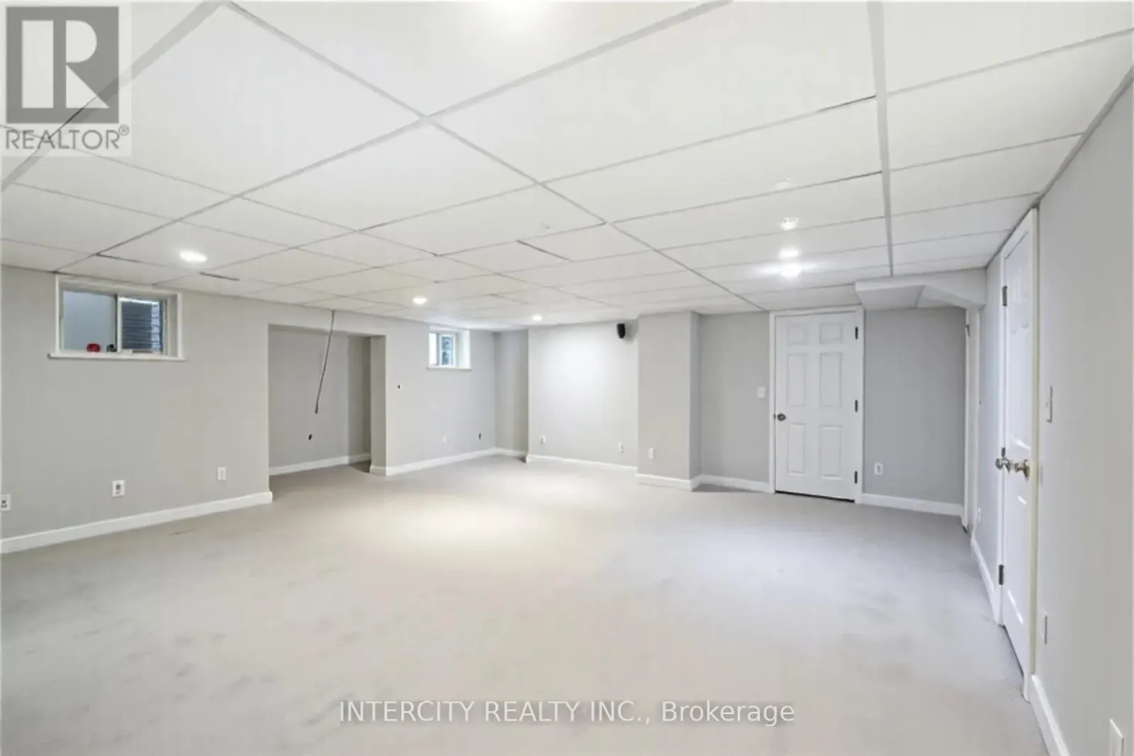 85 HOUSEMAN CRESCENT