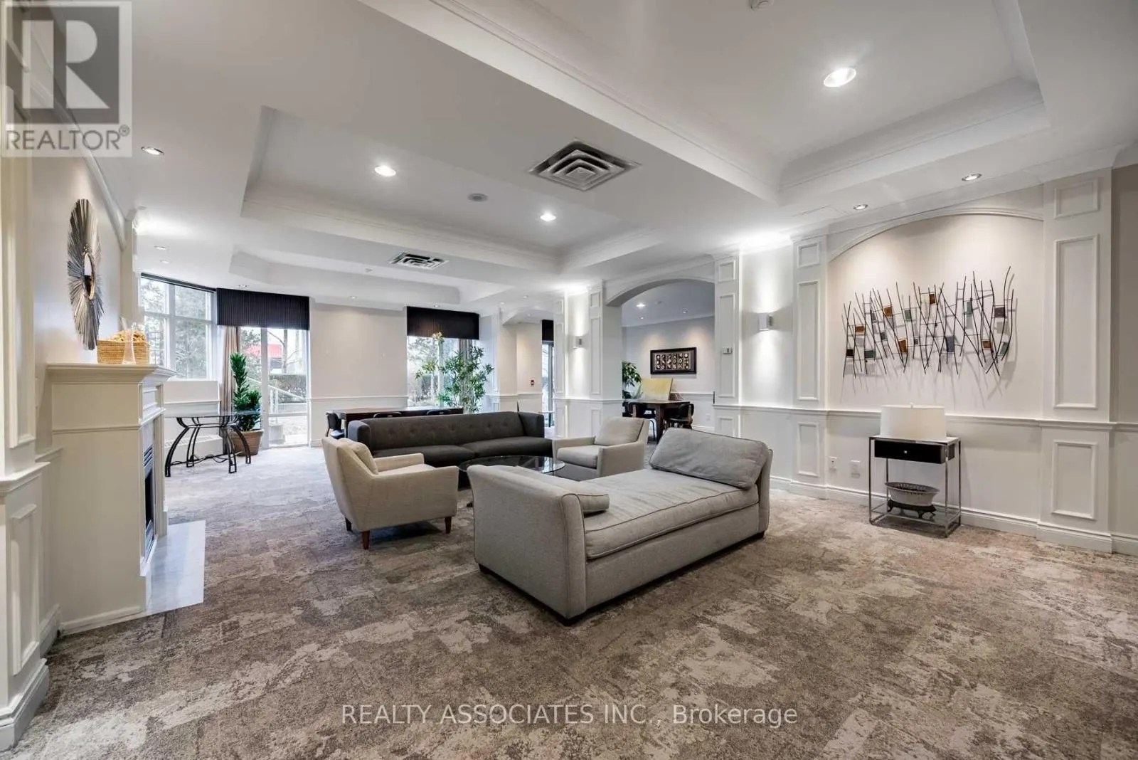 303 - 130 POND DRIVE
