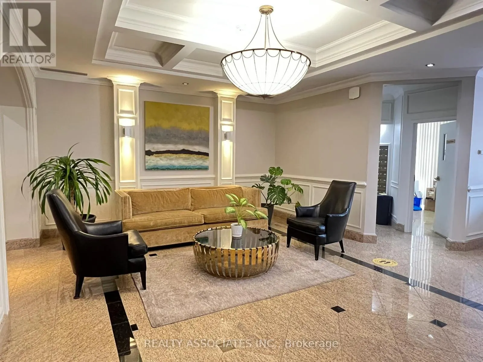 303 - 130 POND DRIVE