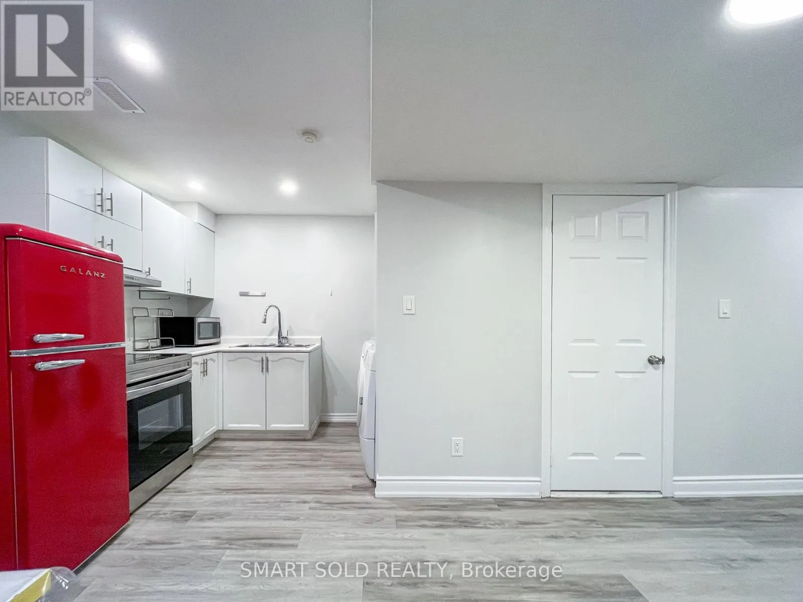 BSMT - 22 VANDERVOORT DRIVE