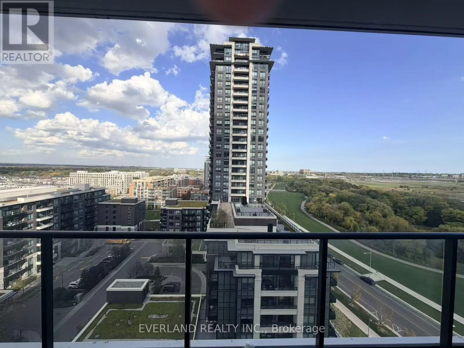 1601 - 18 WATER WALK DRIVE