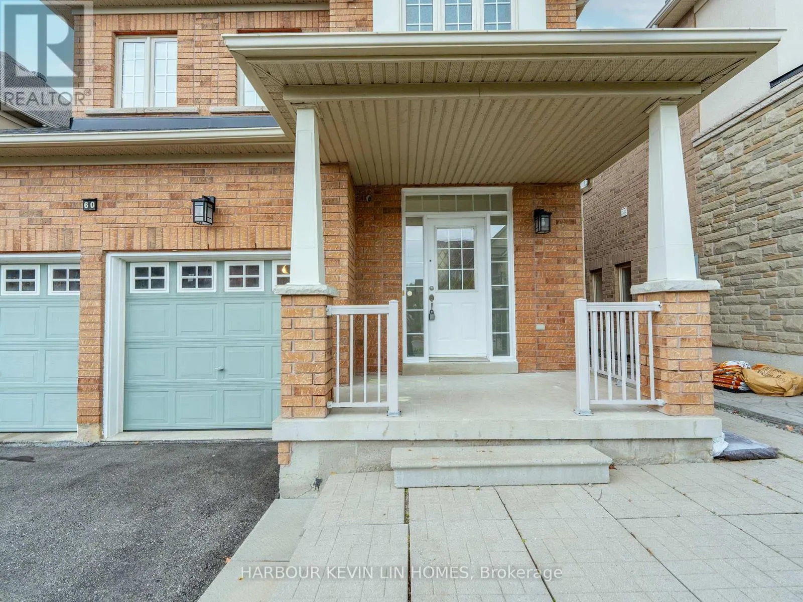 60 SEIFFER CRESCENT