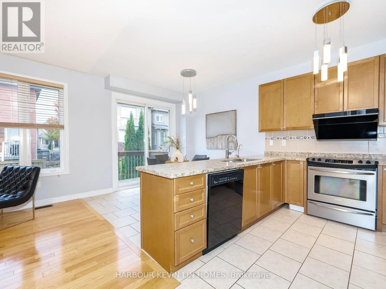 60 SEIFFER CRESCENT