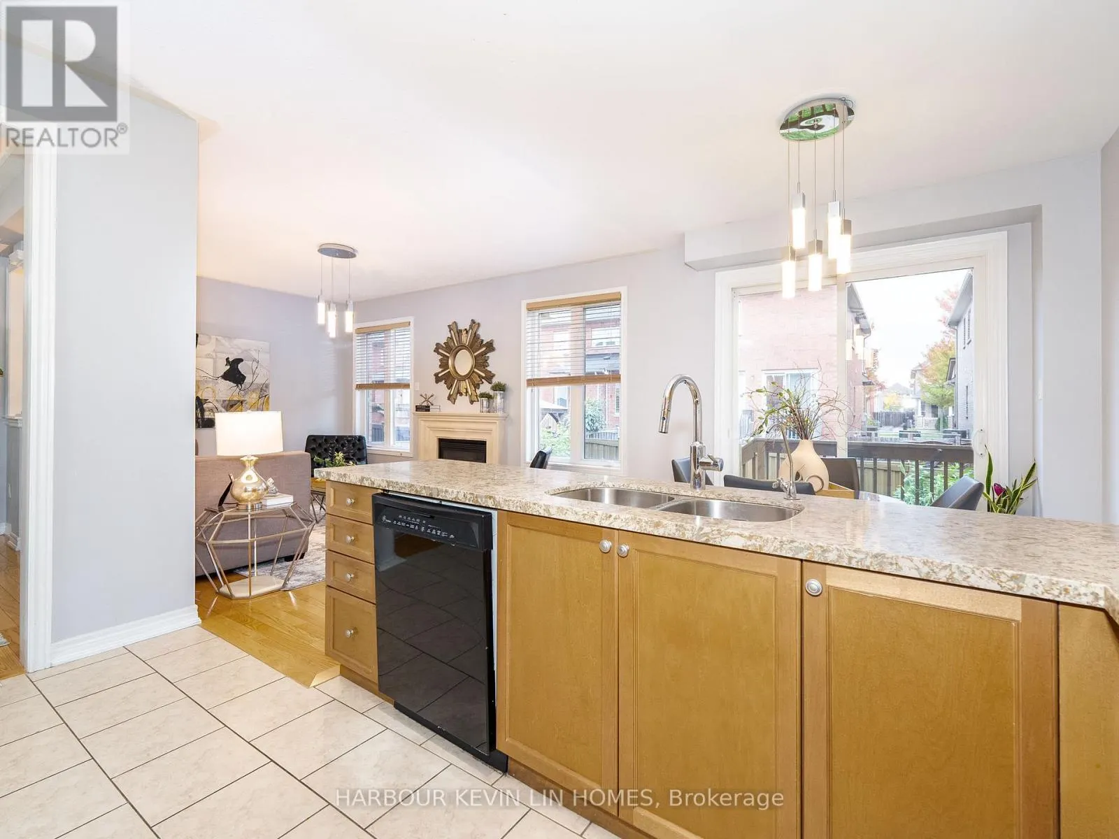 60 SEIFFER CRESCENT