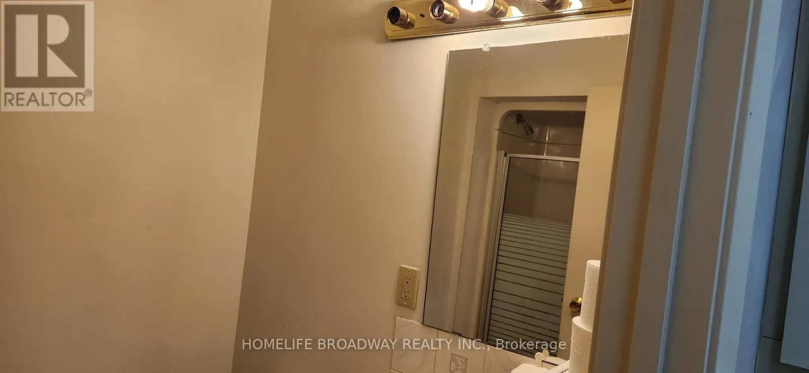 22 - 505 HOOD ROAD W