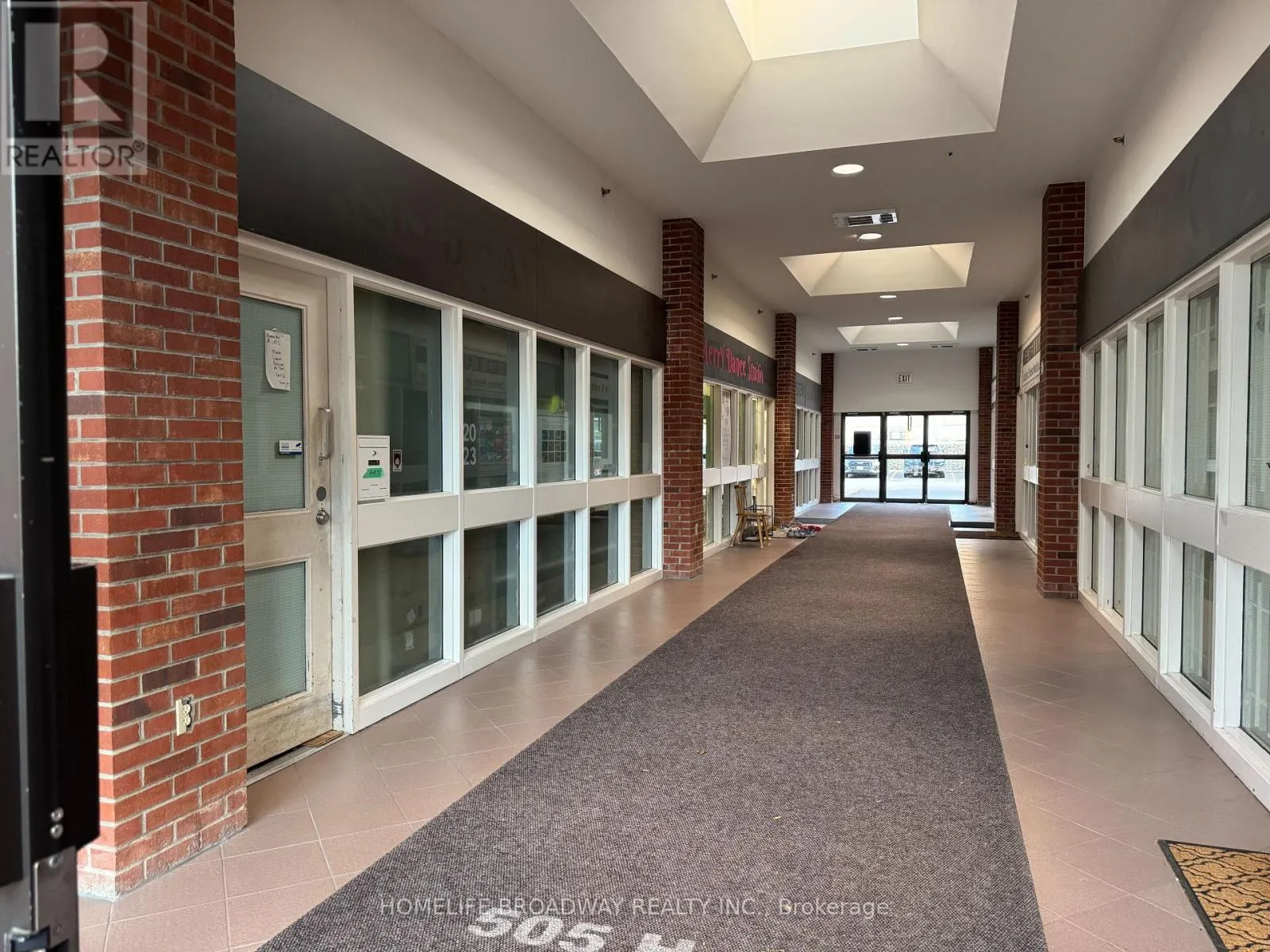 22 - 505 HOOD ROAD W
