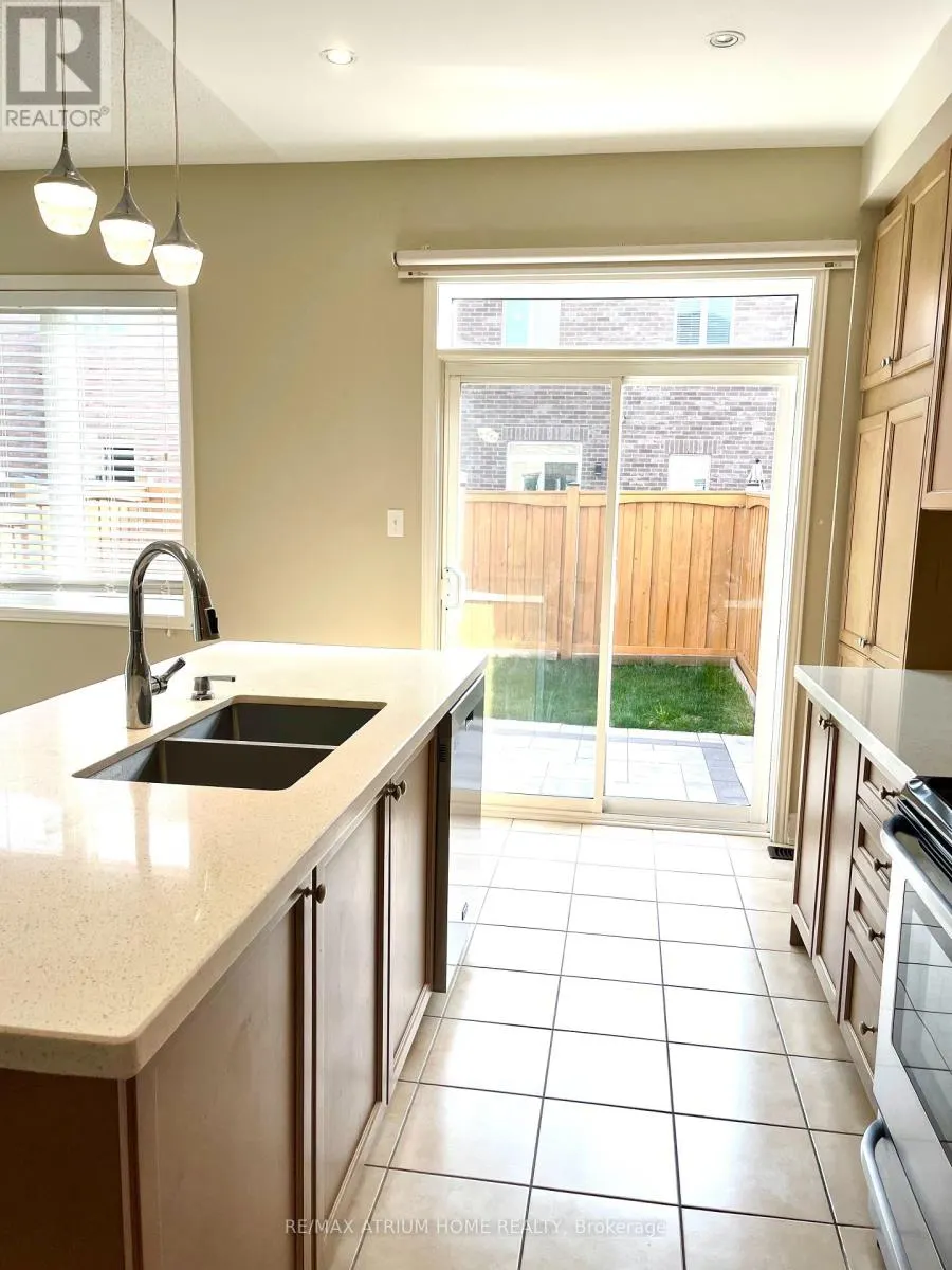 1261 BLENCOWE CRESCENT
