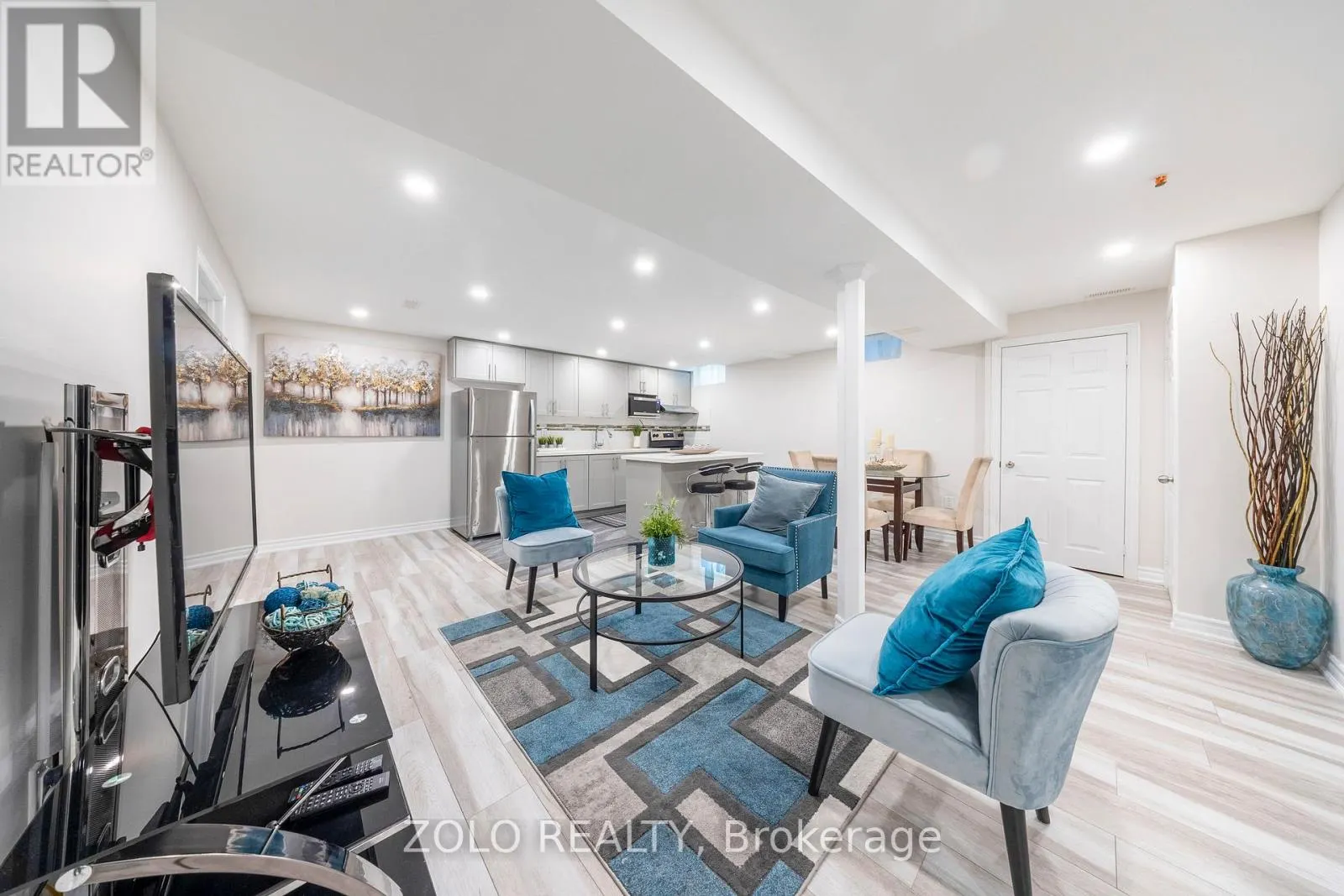 11 JOHN DAVIS GATE