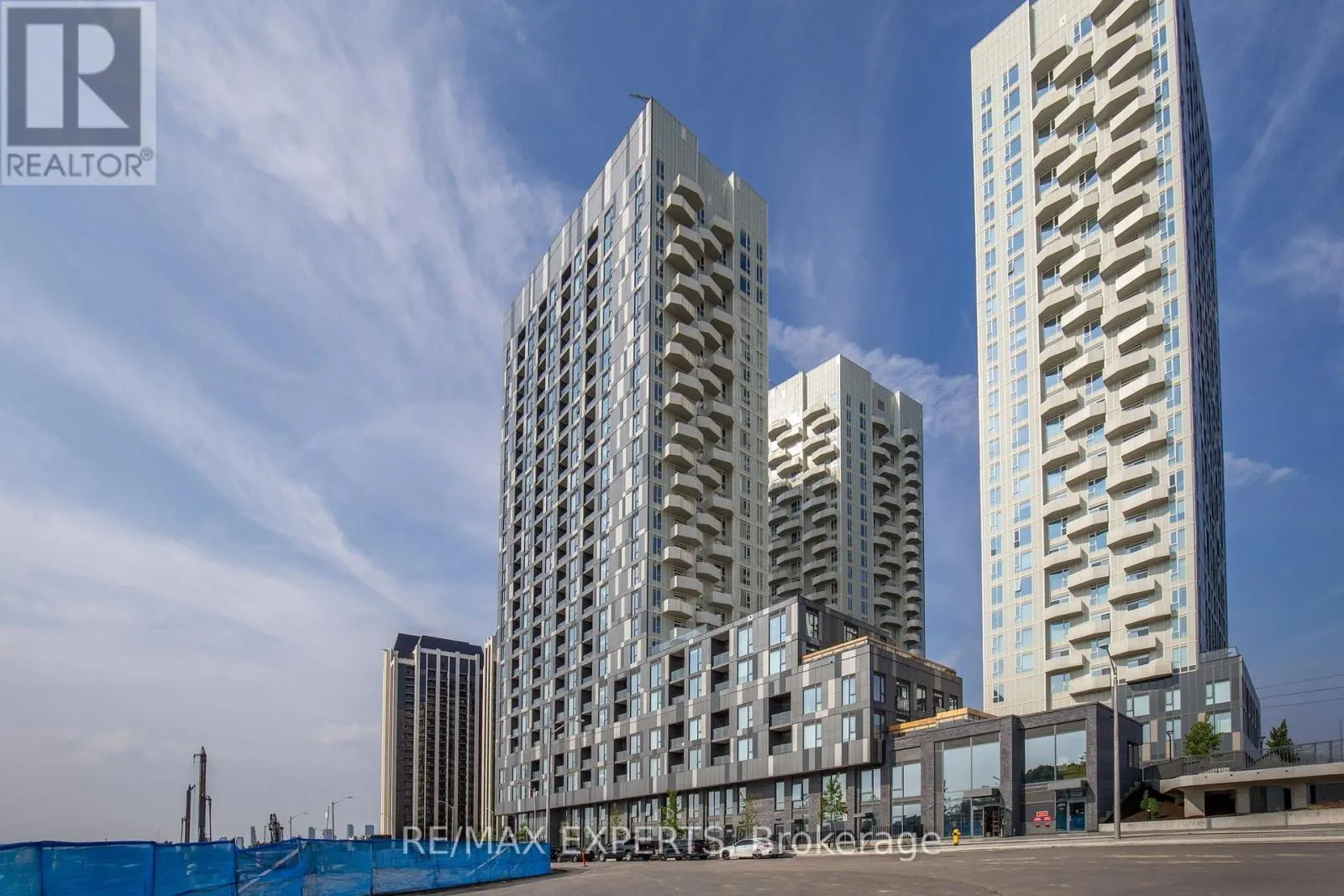 2201 - 474 CALDARI ROAD