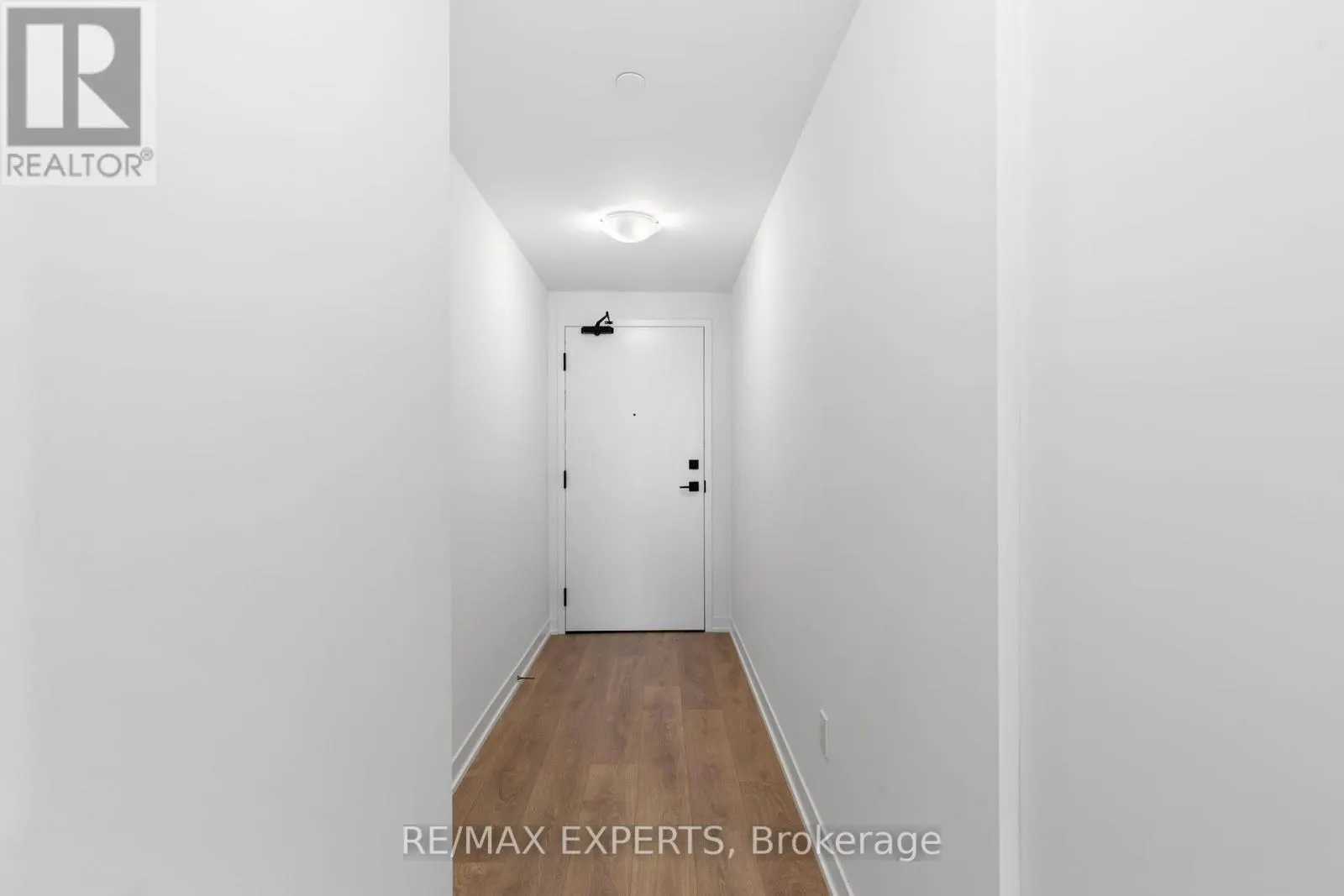 2201 - 474 CALDARI ROAD