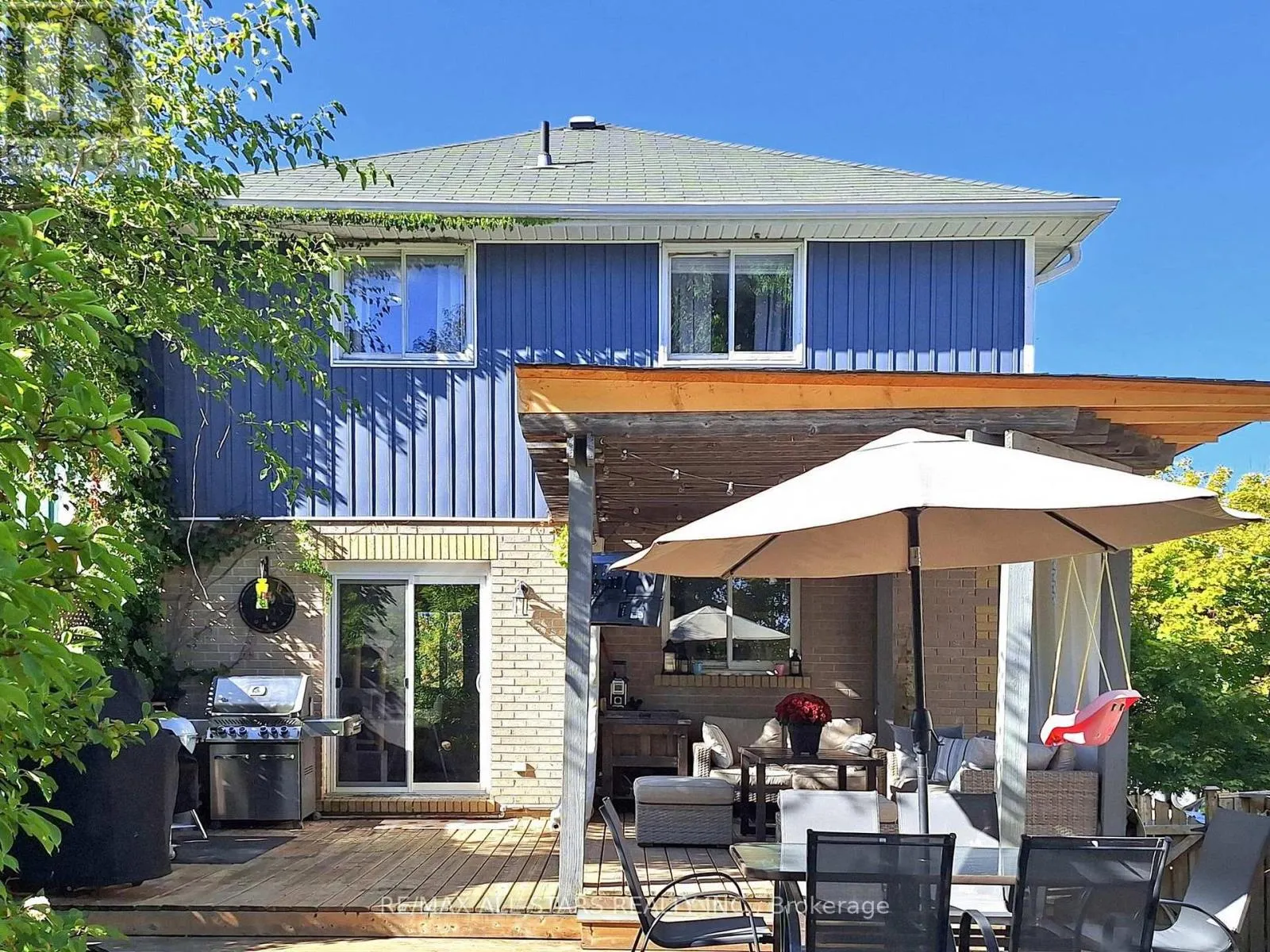 21 ANNAMARIA DRIVE