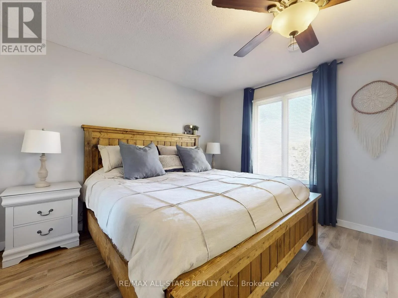 21 ANNAMARIA DRIVE