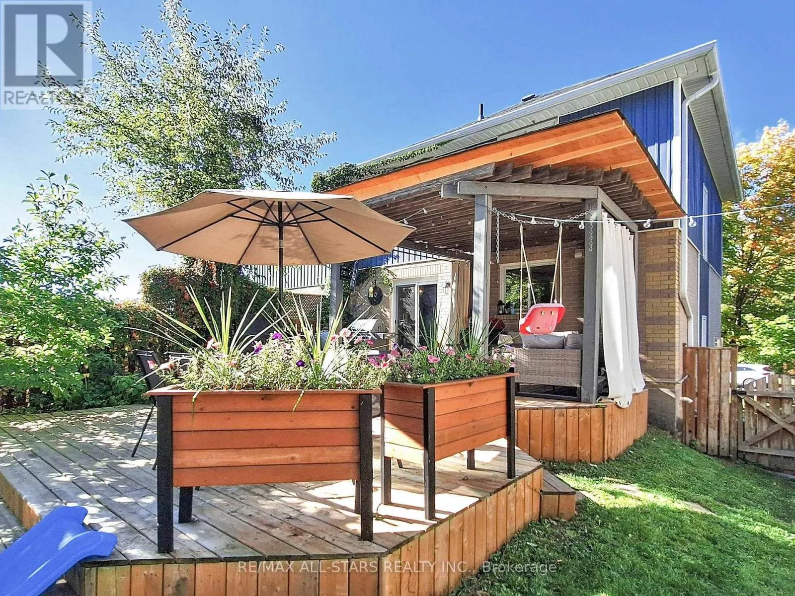 21 ANNAMARIA DRIVE