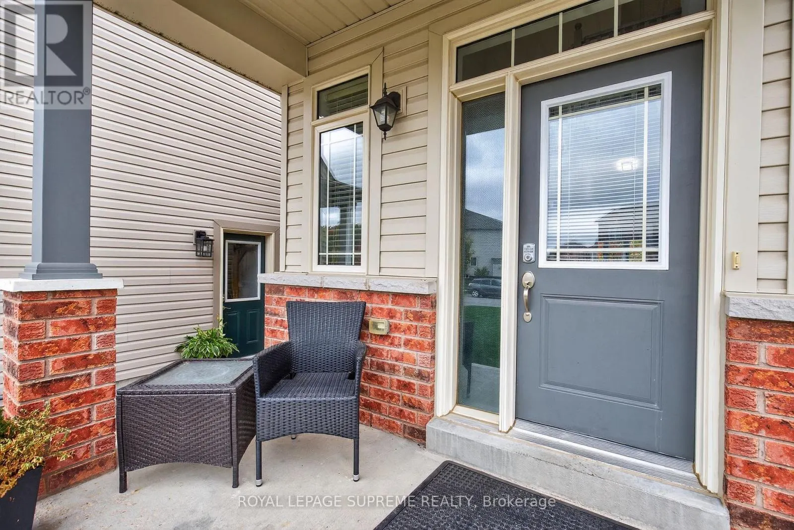28 MANDLEY STREET