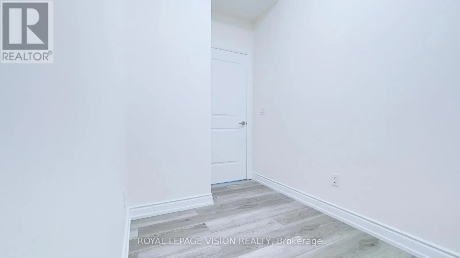 315 - 8763 BAYVIEW AVENUE