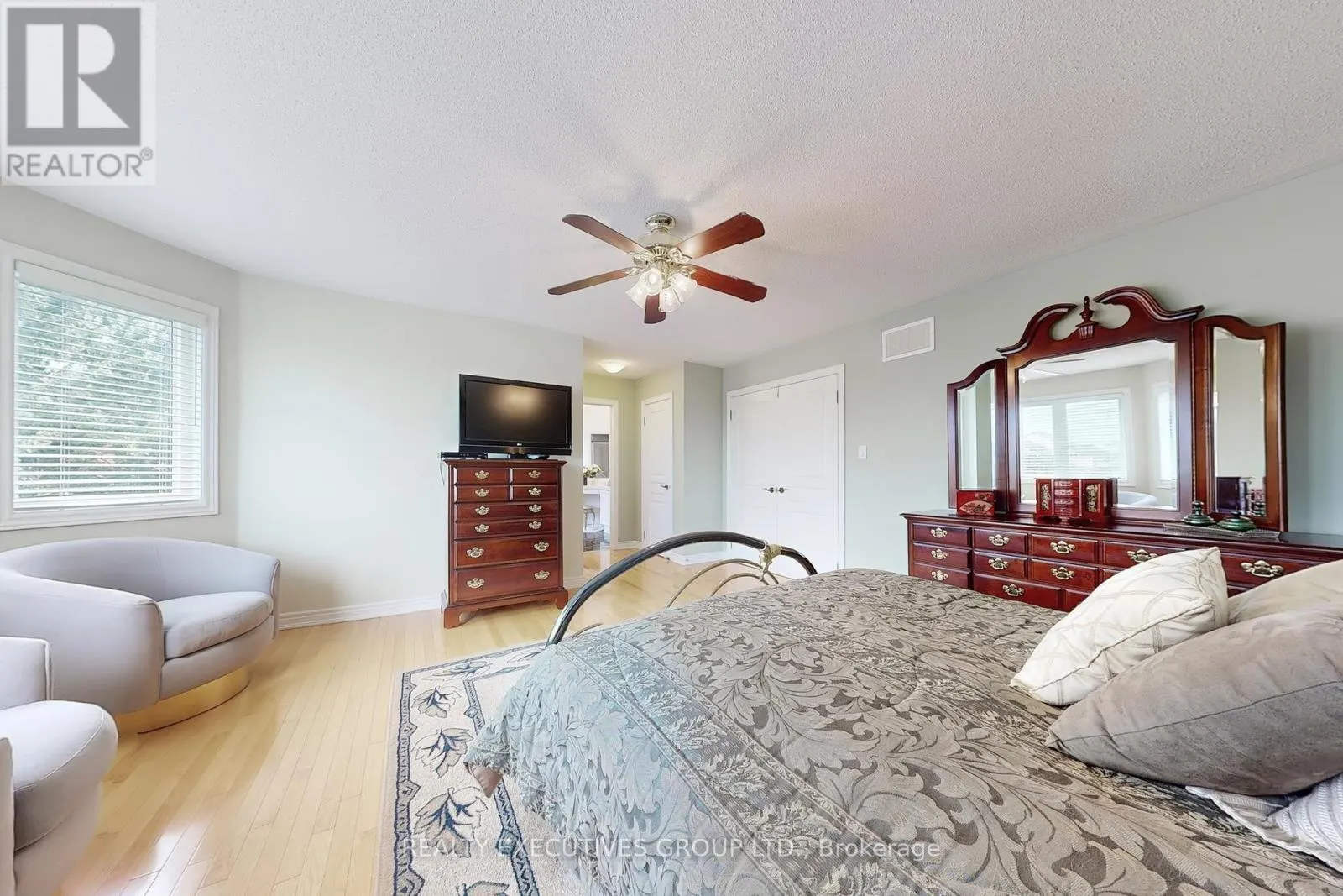 32 SHADOW FALLS DRIVE