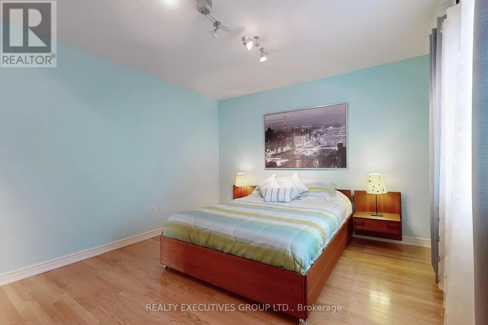 32 SHADOW FALLS DRIVE