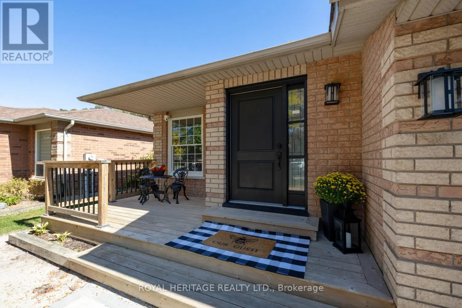 71 KATE AITKEN CRESCENT