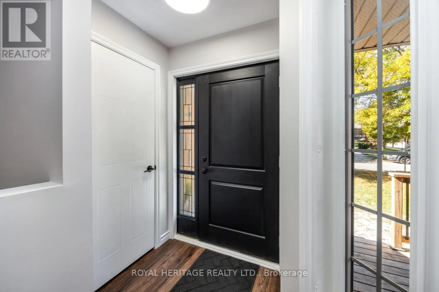 71 KATE AITKEN CRESCENT